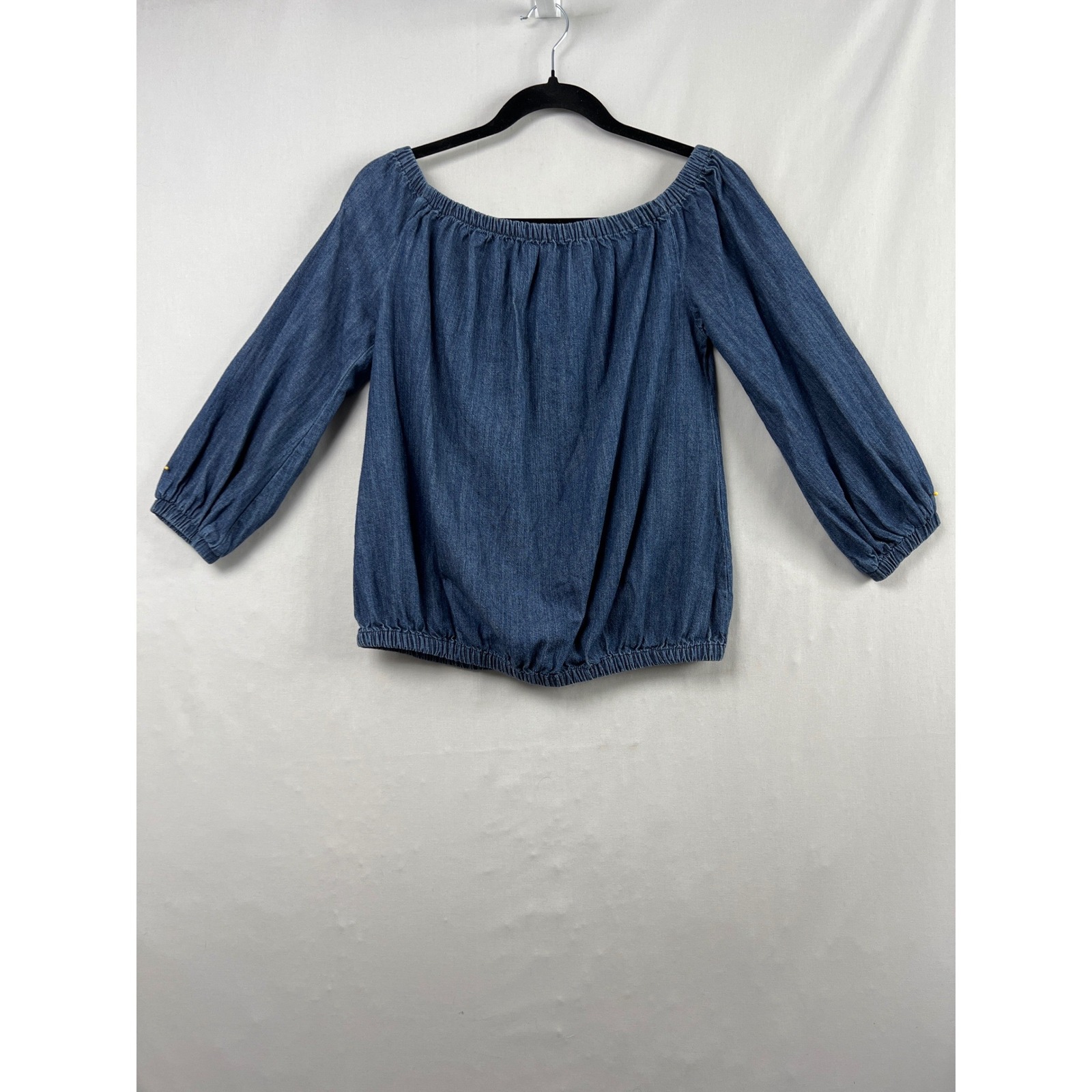 Universal Thread Denim Top Womens Small Peasant Blue Off Shoulder 3/4 Sleeve